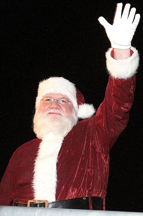 Santa gears up and gets ready to head to Kirkland. He reminds boys and girls