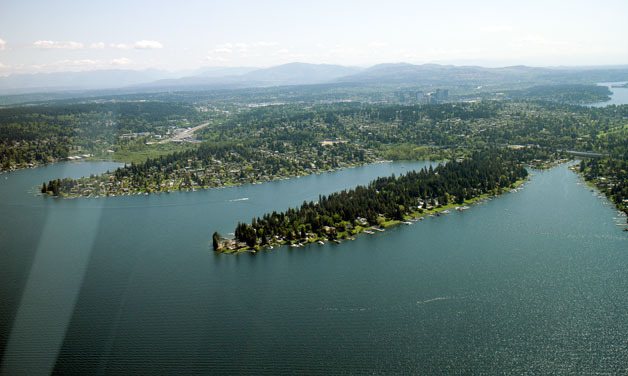 Lake Washington looking onto Hunts Point.