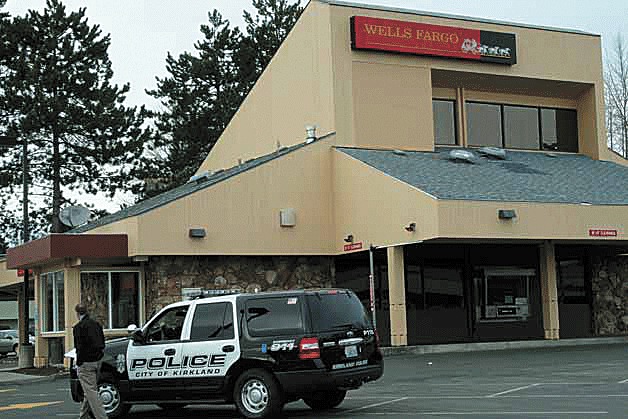 Kirkland police responded to the Wells Fargo Bank robbery by James Daniel Knupp