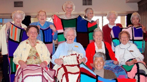 Madison House residents recently knitted blankets and donated them to Hopelink.