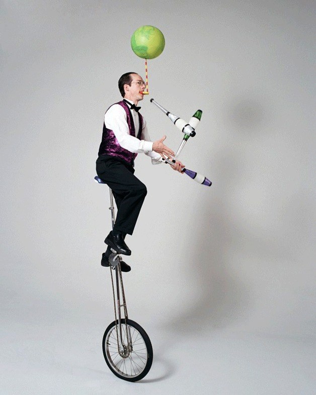 The 2011 Kirkland Summer Concerts will kick off on July 5 with a performance by educator and juggling master Rhys Thomas at Marina Park in Kirkland.