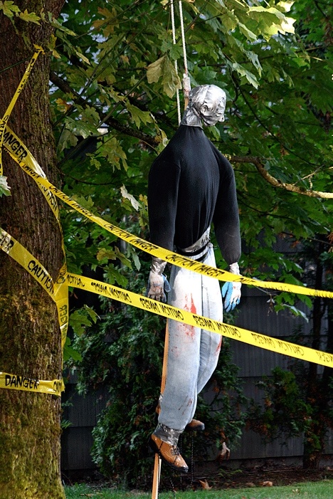 A neighbor called the police after the person was enraged by this zombie Halloween display set up in her neighborhood.