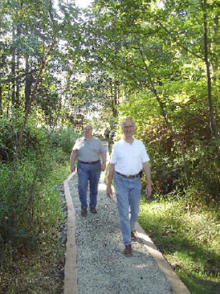 Walking the Cotton Hill Park Trail