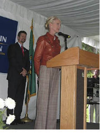 Cindy McCain addresses the crowd during a presidential campaign fundraiser in Hunts Point