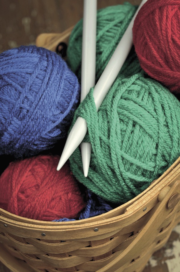 The free shop hop of Puget Sound area yarn shops includes the Serial Knitters Yarn Shop in Kirkland.