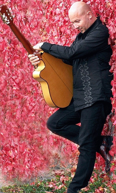 Spanish guitarist and artist Andre Feriante will perform on Valentine’s Day at the Kirkland Performance Center.