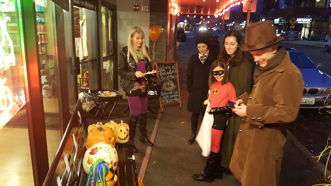 Bombaii Cutters in Kirkland crowns pumpkin contest winner Kirkland