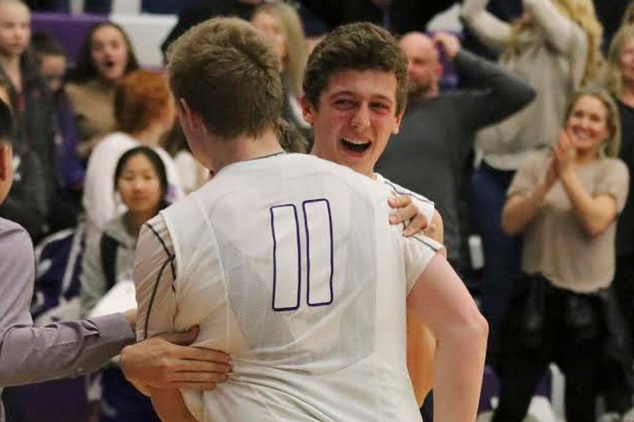 Lake Washington boys rally to stun Mercer Island