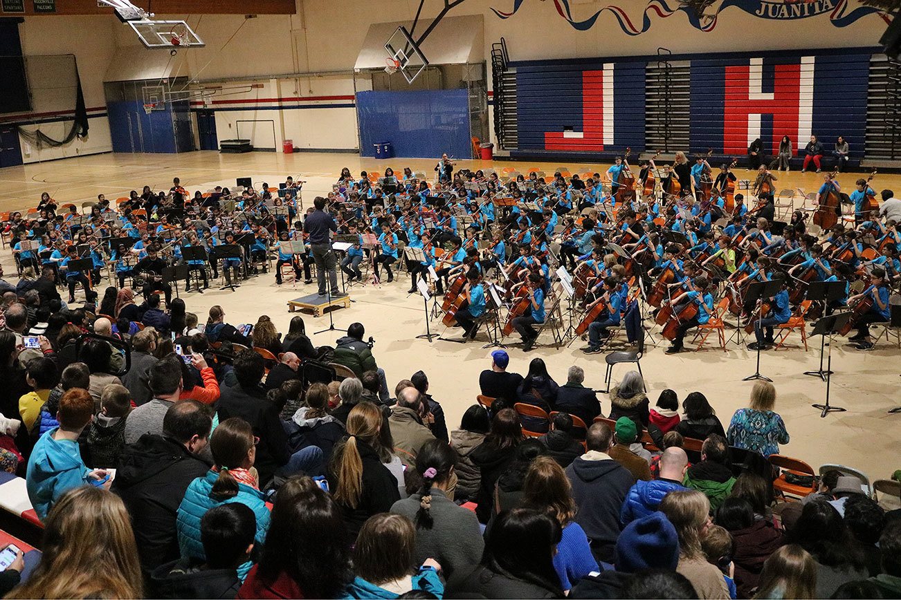 iHeart Strings concert fills the Juanita field house in Kirkland with music | Photos