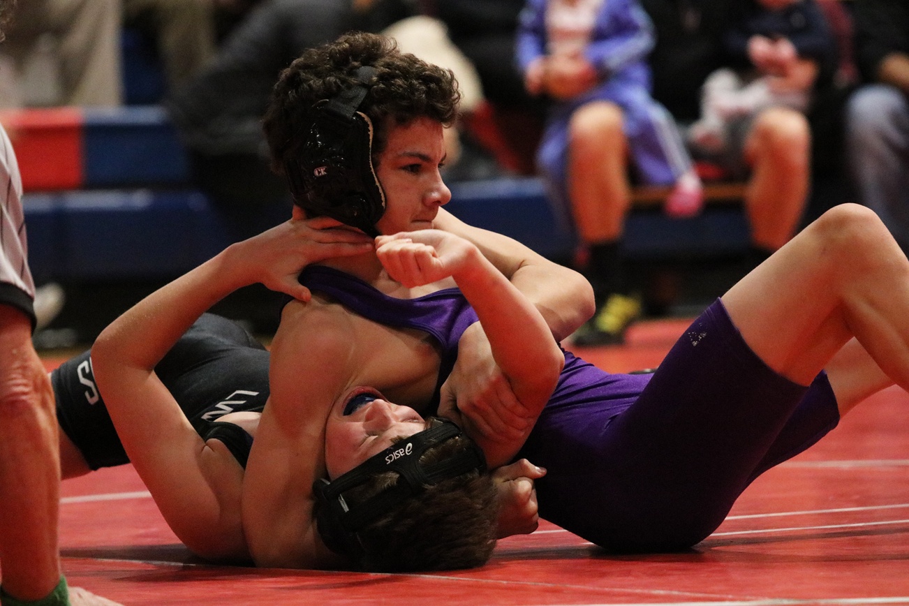 Lake Washington finishes second at KingCo 3A wrestling tournament