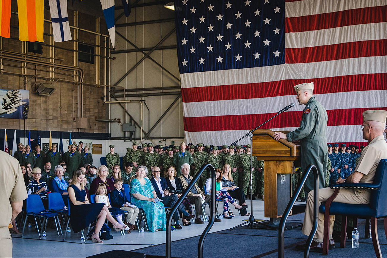VFA-136 Holds Change of Command Ceremony