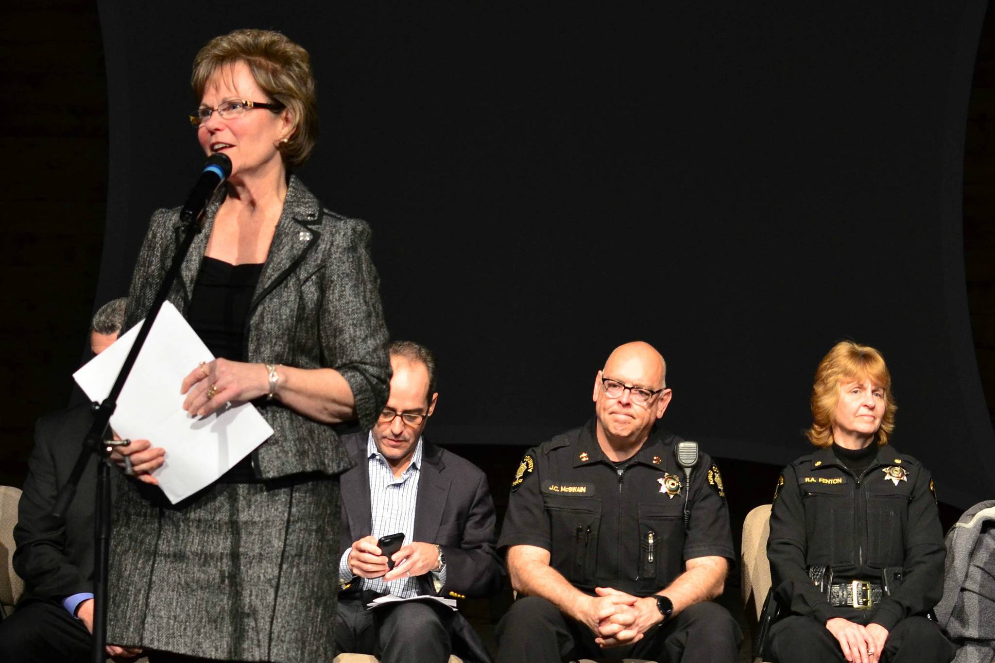 King County Councilmember Kathy Lambert leads the discussion at the opioid event on Monday night. Photo by Josh Kelety