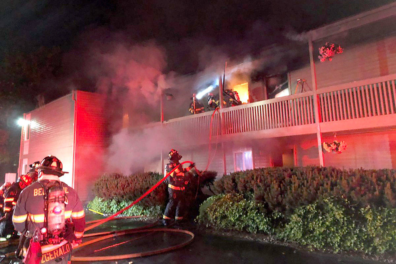 Eastside firefighters respond to early morning apartment fire in Kirkland
