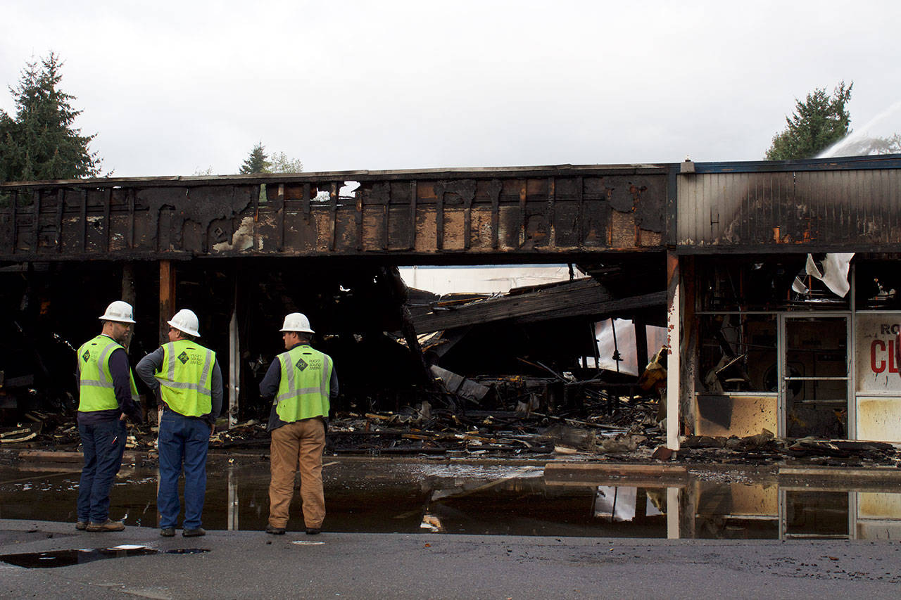 Kirkland fire department responds to early morning fire in Rose Hill