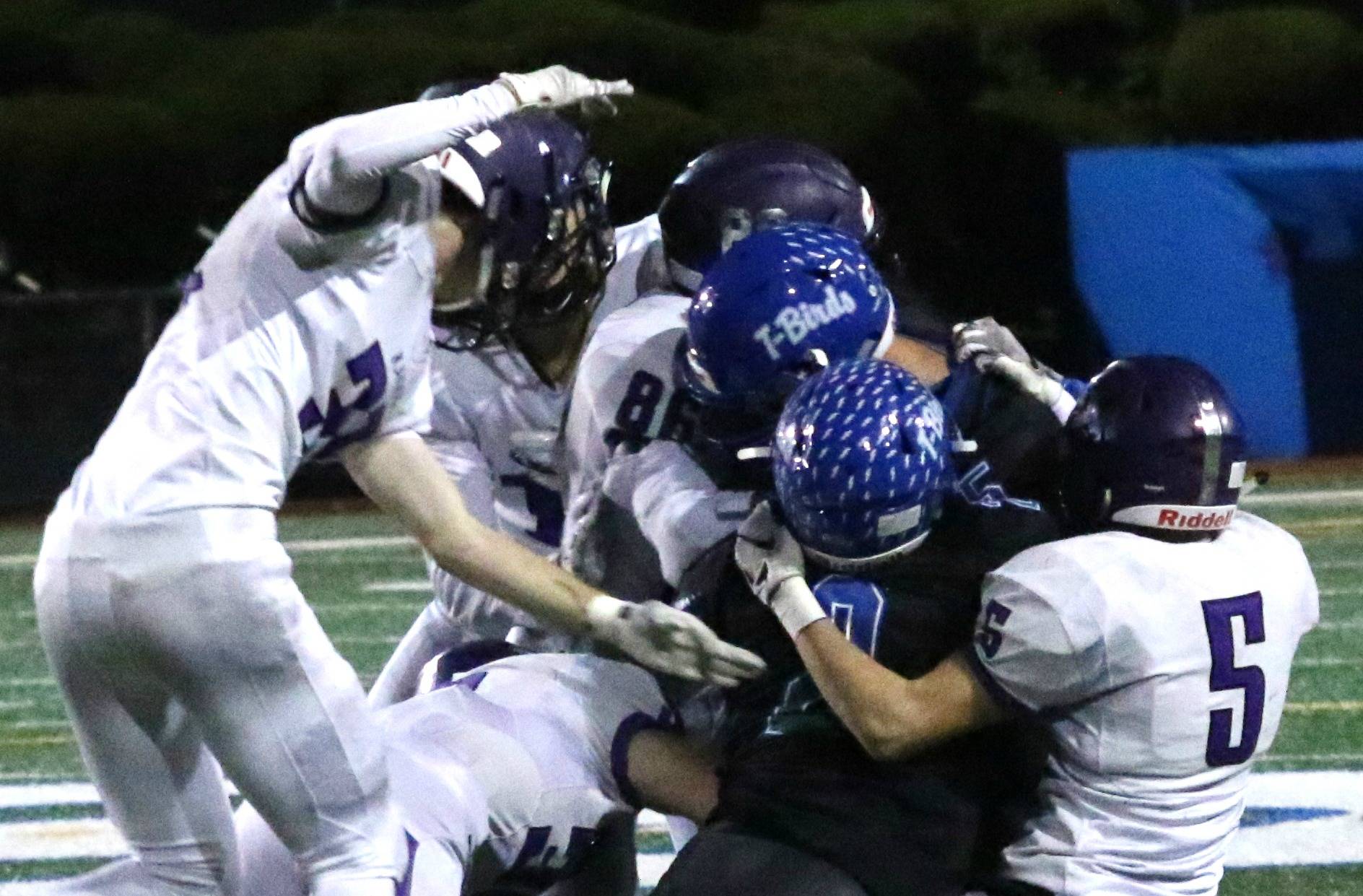 Lake Washington beats Shorewood to qualify for state playoffs