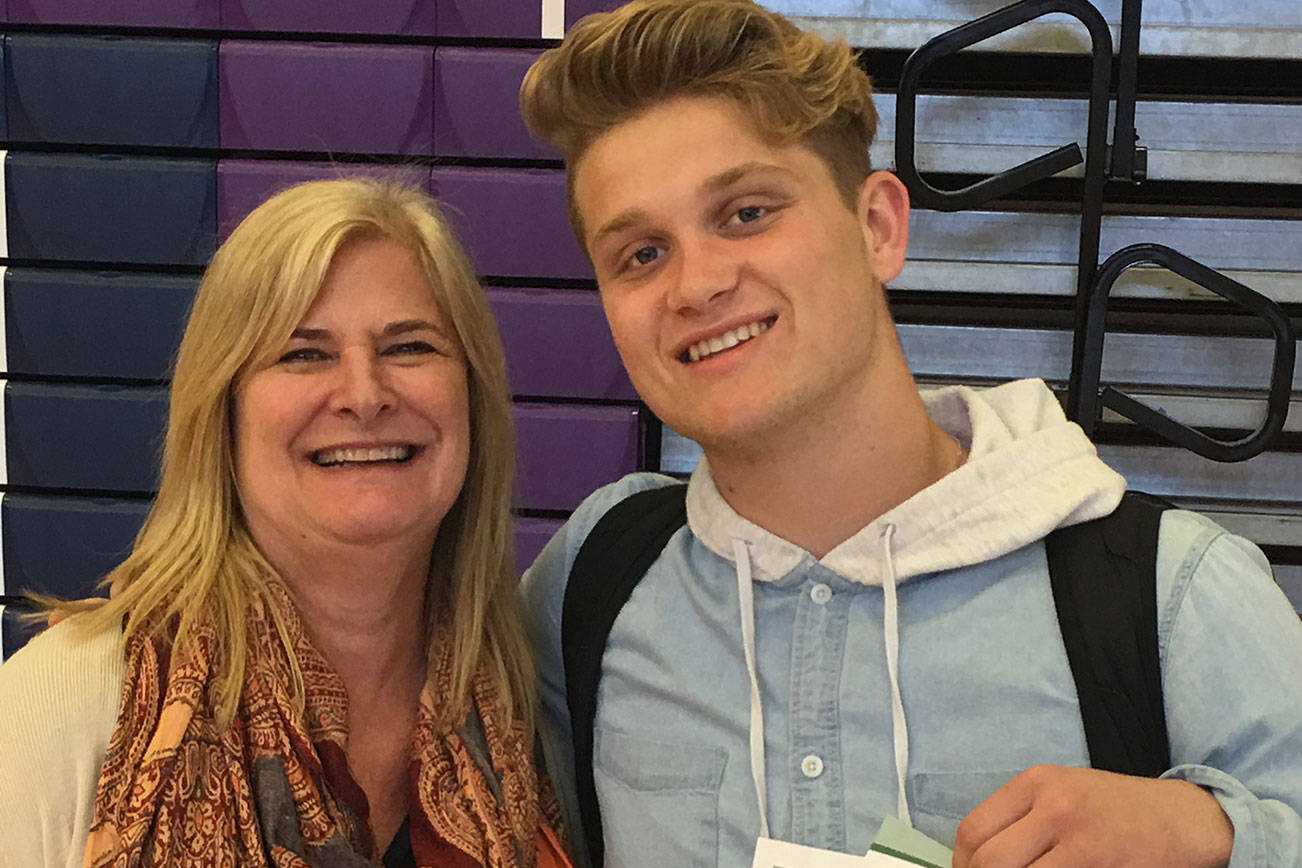Lake Washington High’s Gockel receives honor from WIAA