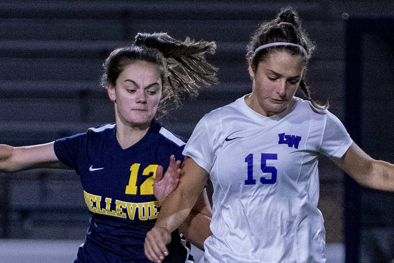 Lake Washington girls soccer uses strong second half to beat Bellevue