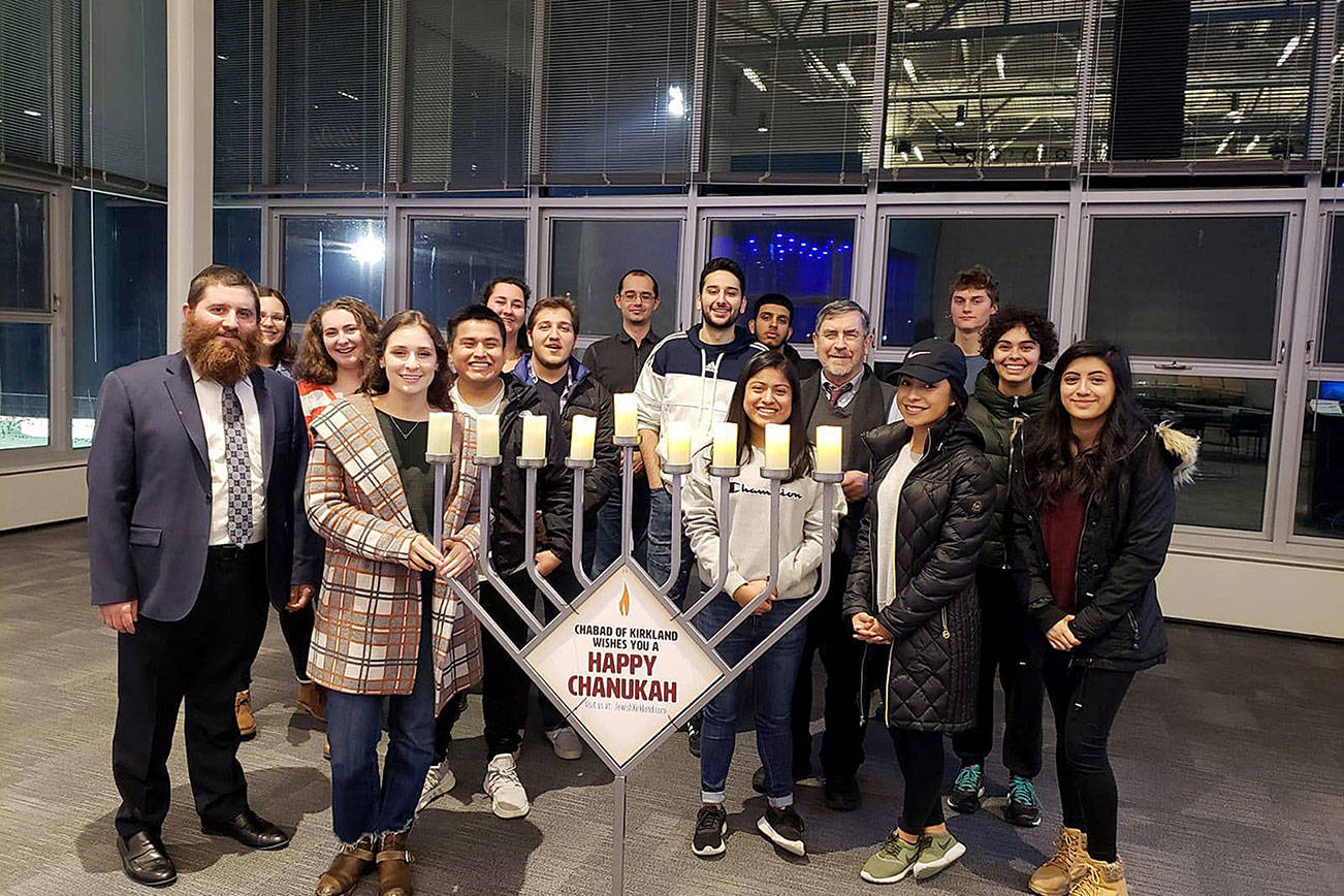 Chabad of Kirkland hosting annual Grand Menorah Lighting event Dec. 22