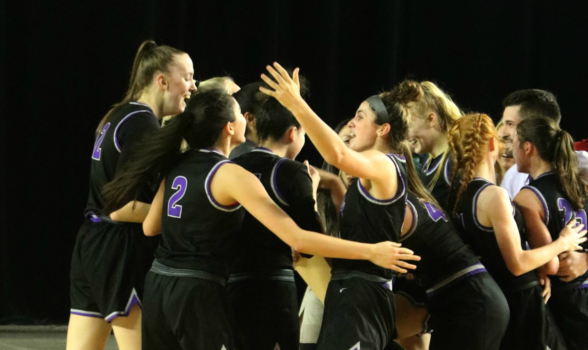 Kangs advance to the semifinals at the Dome