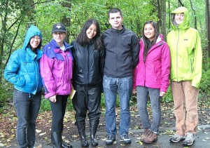 UW students Linda Cung