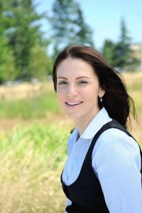 Anya Elkun is the new manager at the Totem Lake Union Bank branch.