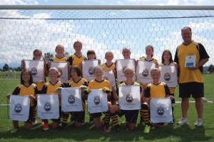 Front row (L-R): Madison Nguyen