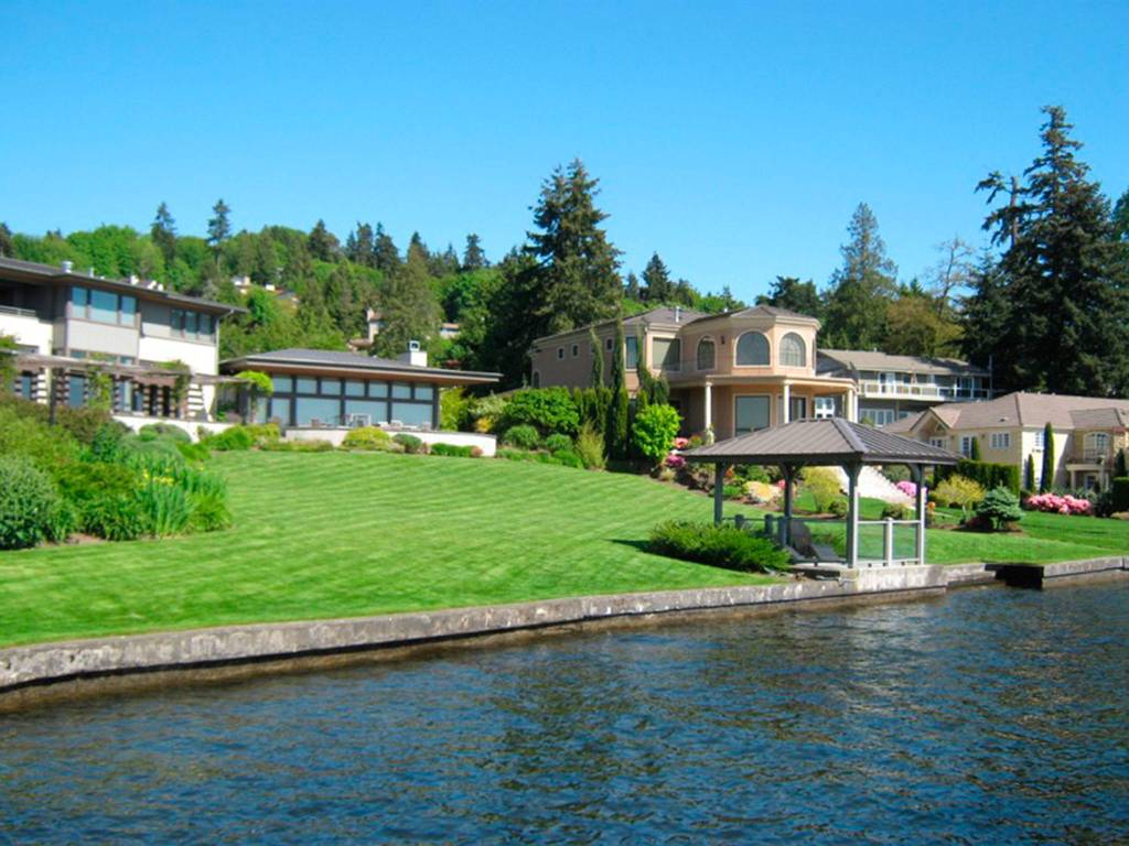 The backyard of the Bendich residence looked like this before the remodel. The Watershed Company / Contributed photo