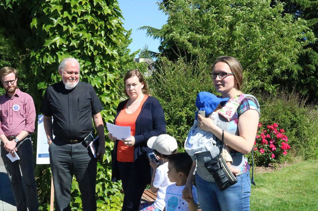 Heritage Park rally urges state lawmakers to pass budget