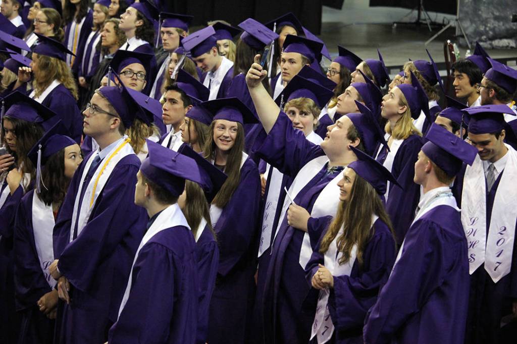 323 graduate from LWHS