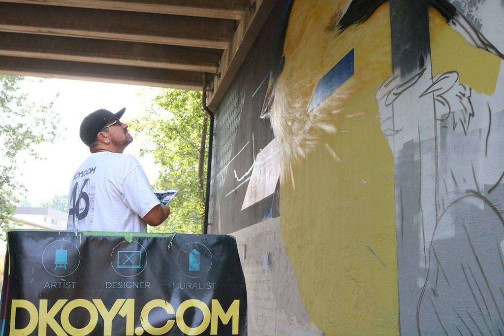 Artist creates crowd-sourced mural