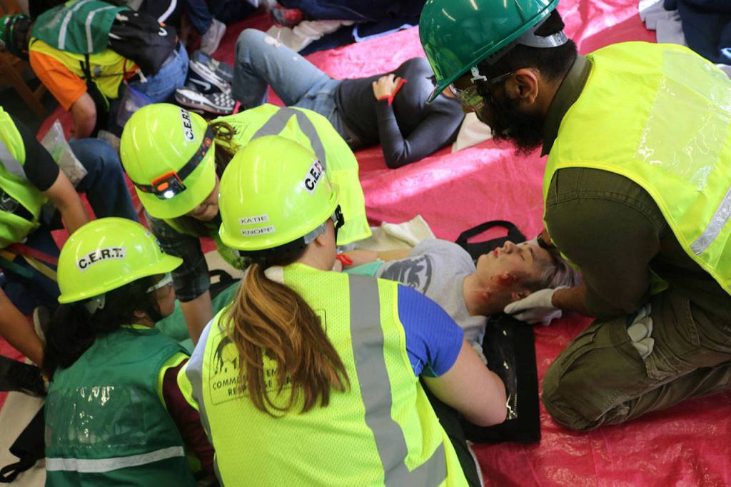 Kirkland CERTs practice for the big one