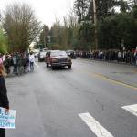Kirkland-area students walk out of class to commemorate Parkland victims | Photos