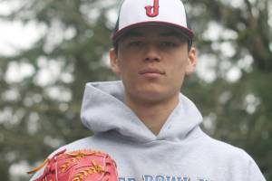 Santa Clara-bound Worcester is comfortable on the mound for Juanita