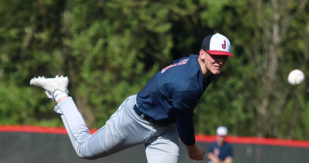 Juanitas Jayson Schroeder earned the win. Andy Nystrom / staff photo