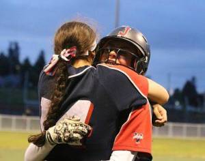 Murray’s walkoff single sends Juanita to state