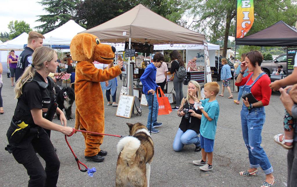 The Pet-A-Palooza Roadshow stops by Juanita Beach Park