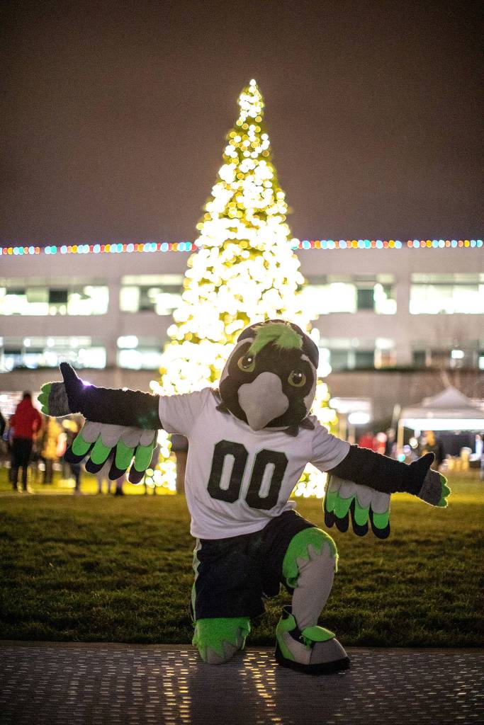 The Seahawks mascot, Blitz at the fifth annual Musical Holiday Lights on the Cross Kirkland Corridor. Photo courtesy of Aaron Jacob