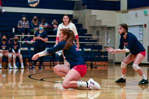 Juanitas Ashley Schroeder notches a dig during her squads 3-0 volleyball loss to Bellevue on Sept. 20. Photo courtesy of Stephanie Ault Justus